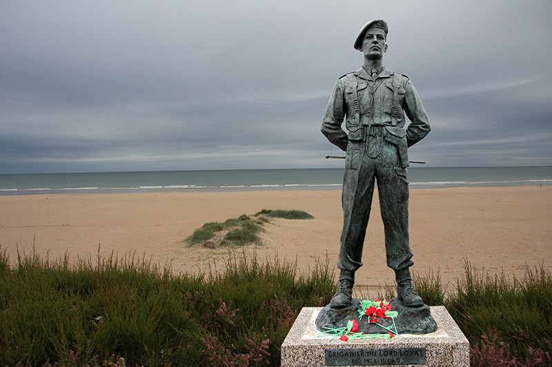 Shimi Lovat Statue unveiled on Sword Beach