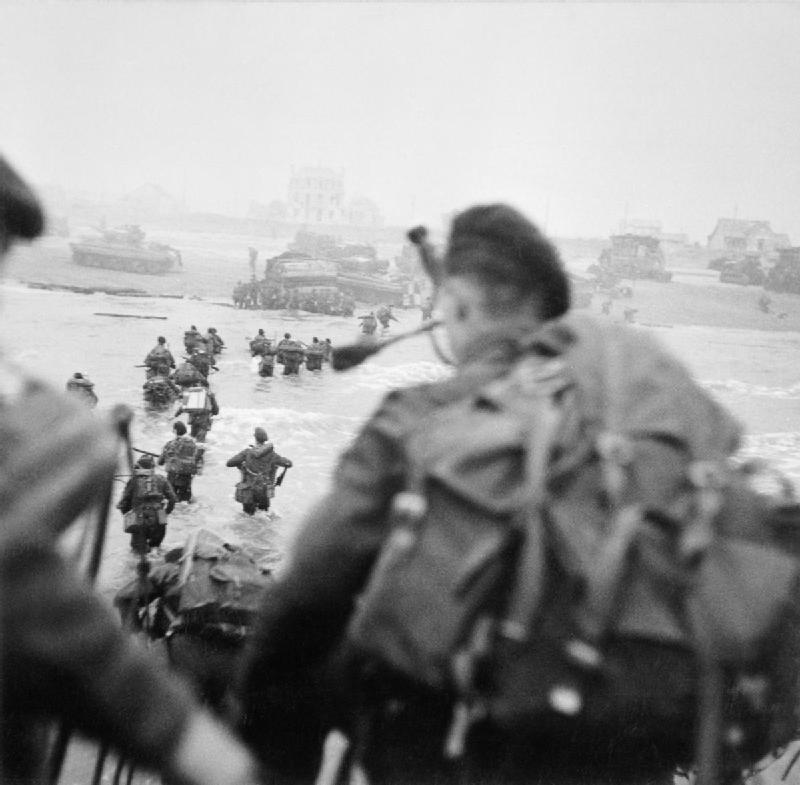 Lovat and piper Millen landing on Sword Beach